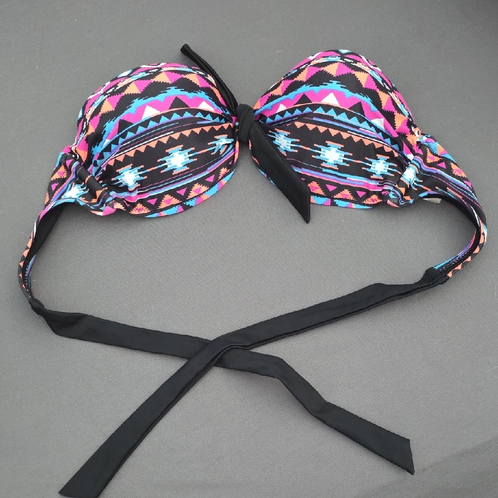 Women’s Multicolor Geometric Bandeau Bikini Top